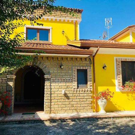 Villa "Casa Al Chiazzullo" Mirabella Eclano Exterior photo